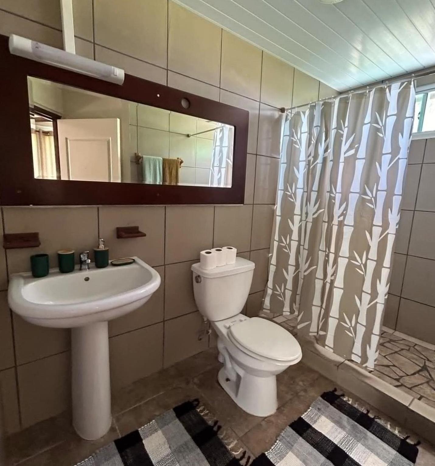 Chez Tamatuamai Hotel Avatoru Bagian luar foto