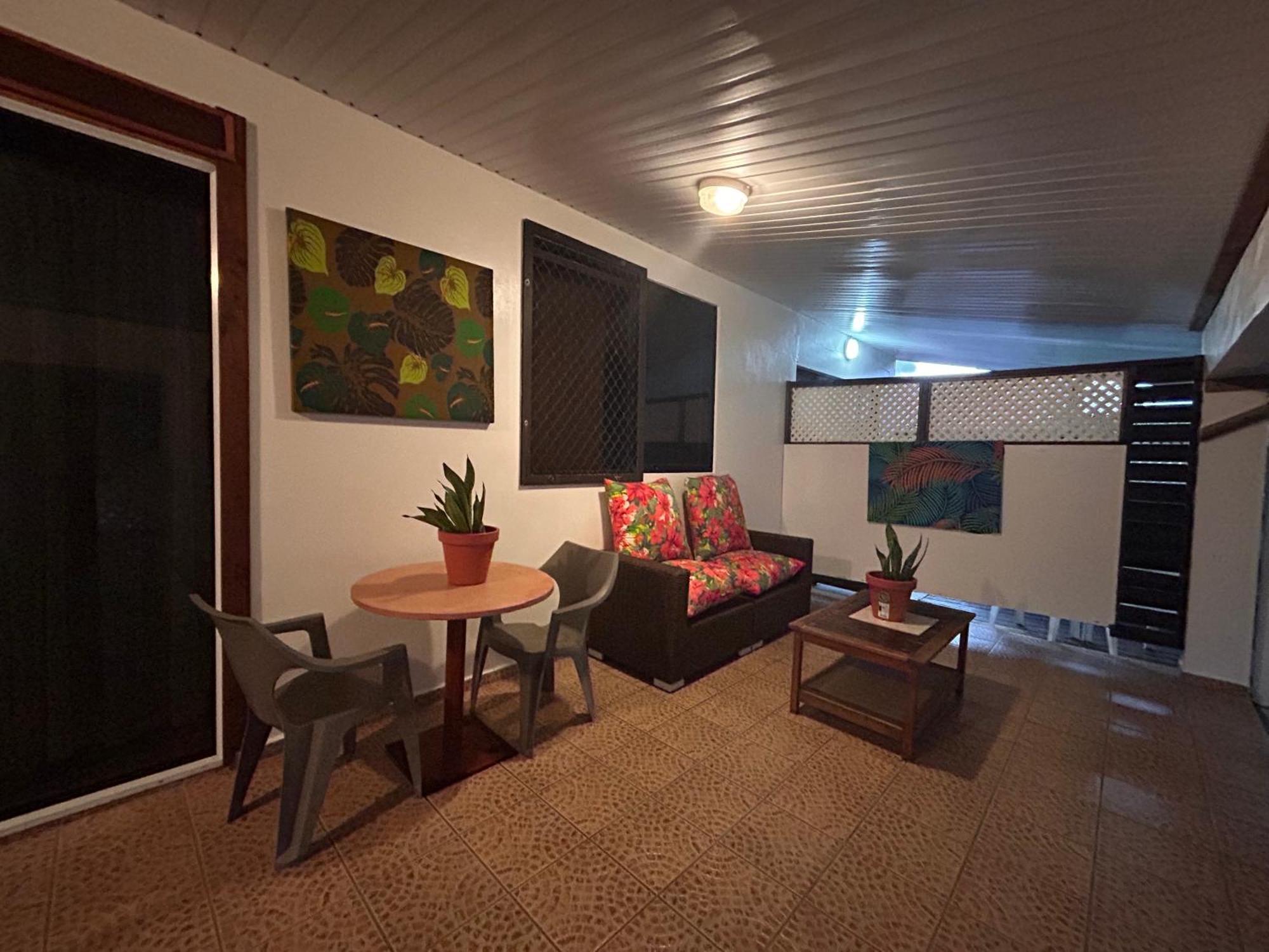 Chez Tamatuamai Hotel Avatoru Bagian luar foto