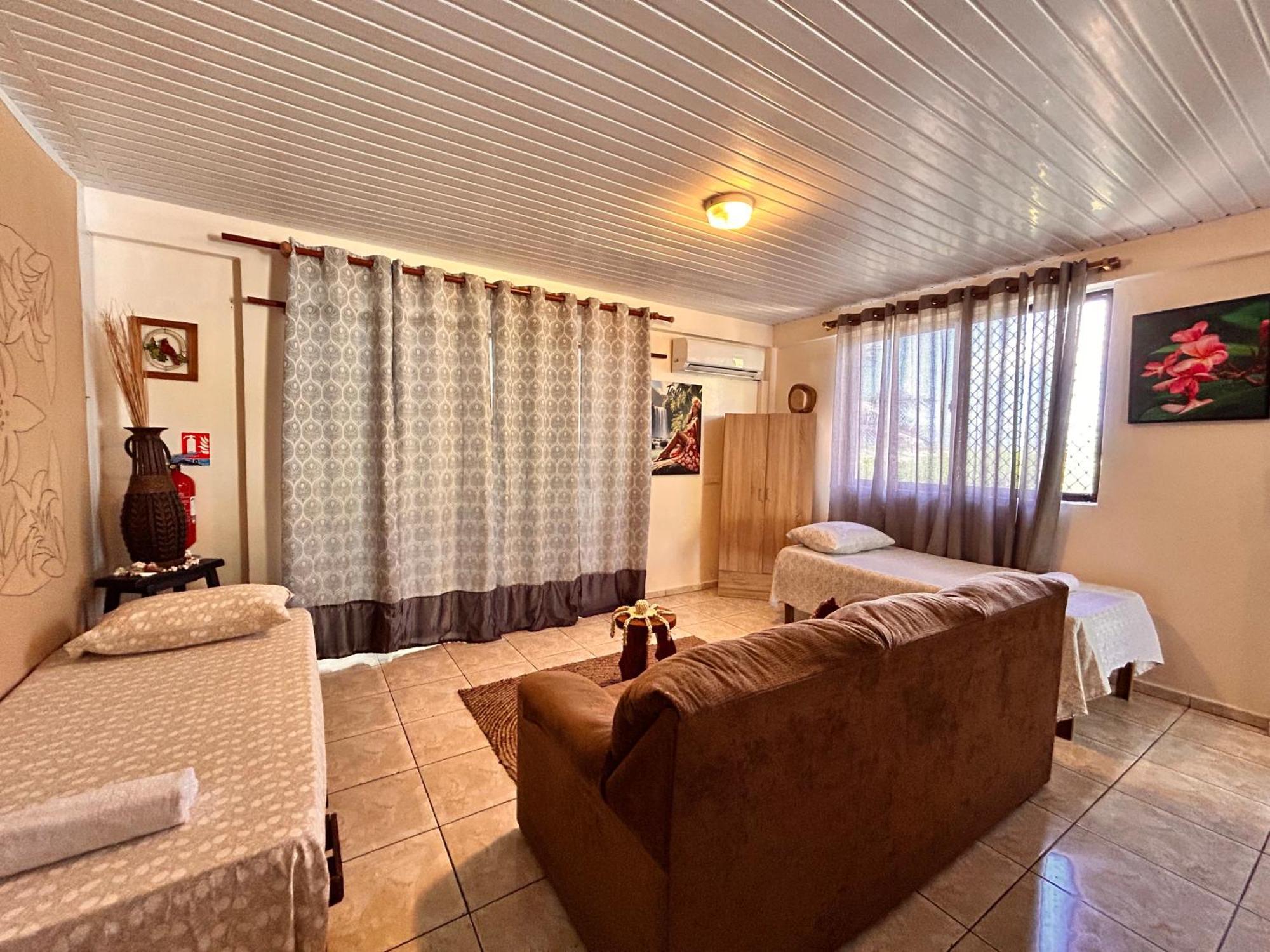 Chez Tamatuamai Hotel Avatoru Bagian luar foto