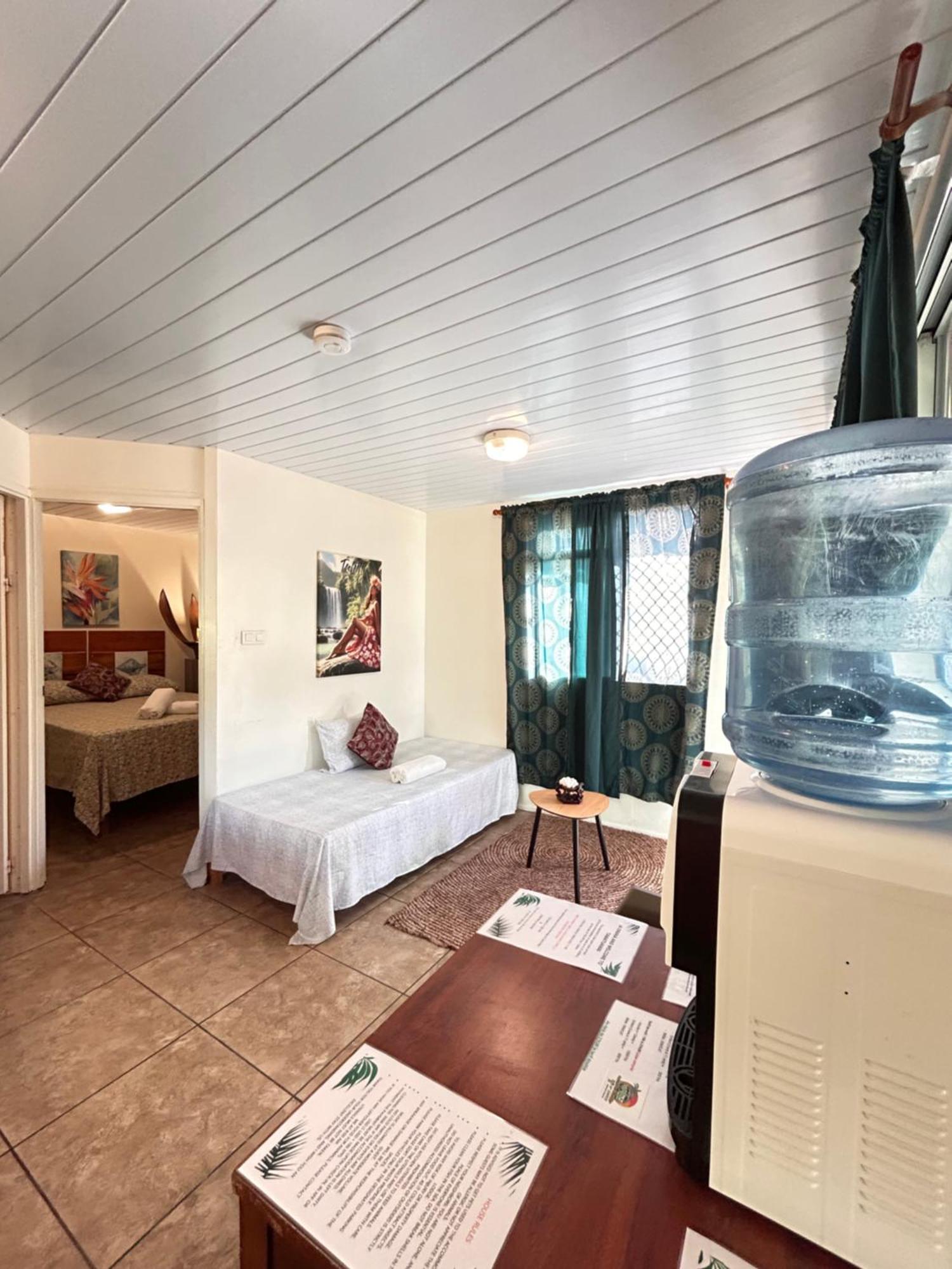 Chez Tamatuamai Hotel Avatoru Bagian luar foto