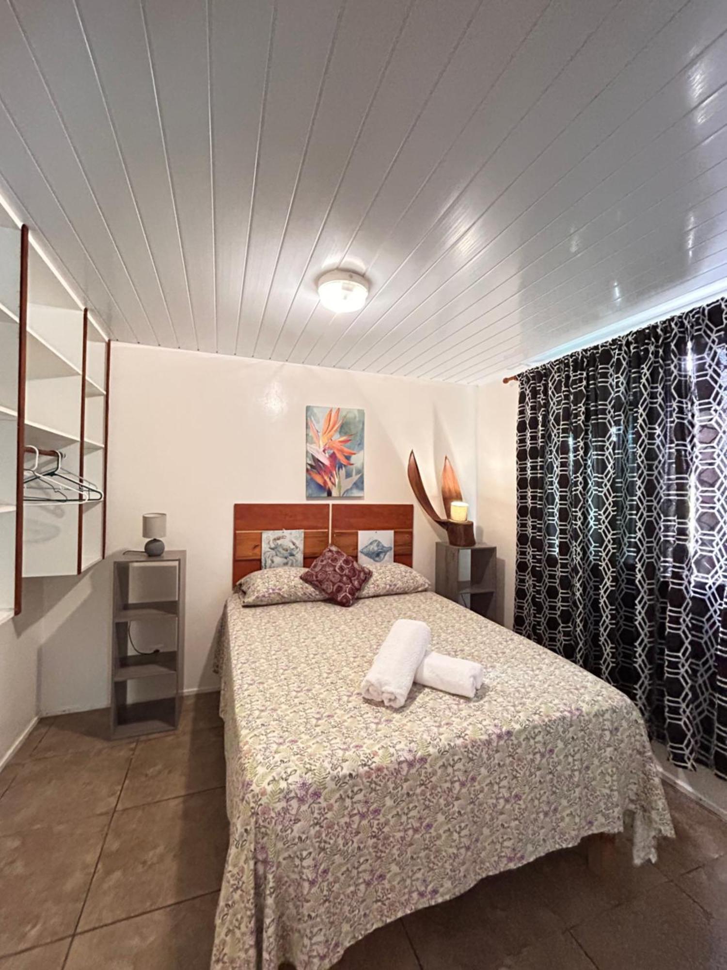 Chez Tamatuamai Hotel Avatoru Bagian luar foto